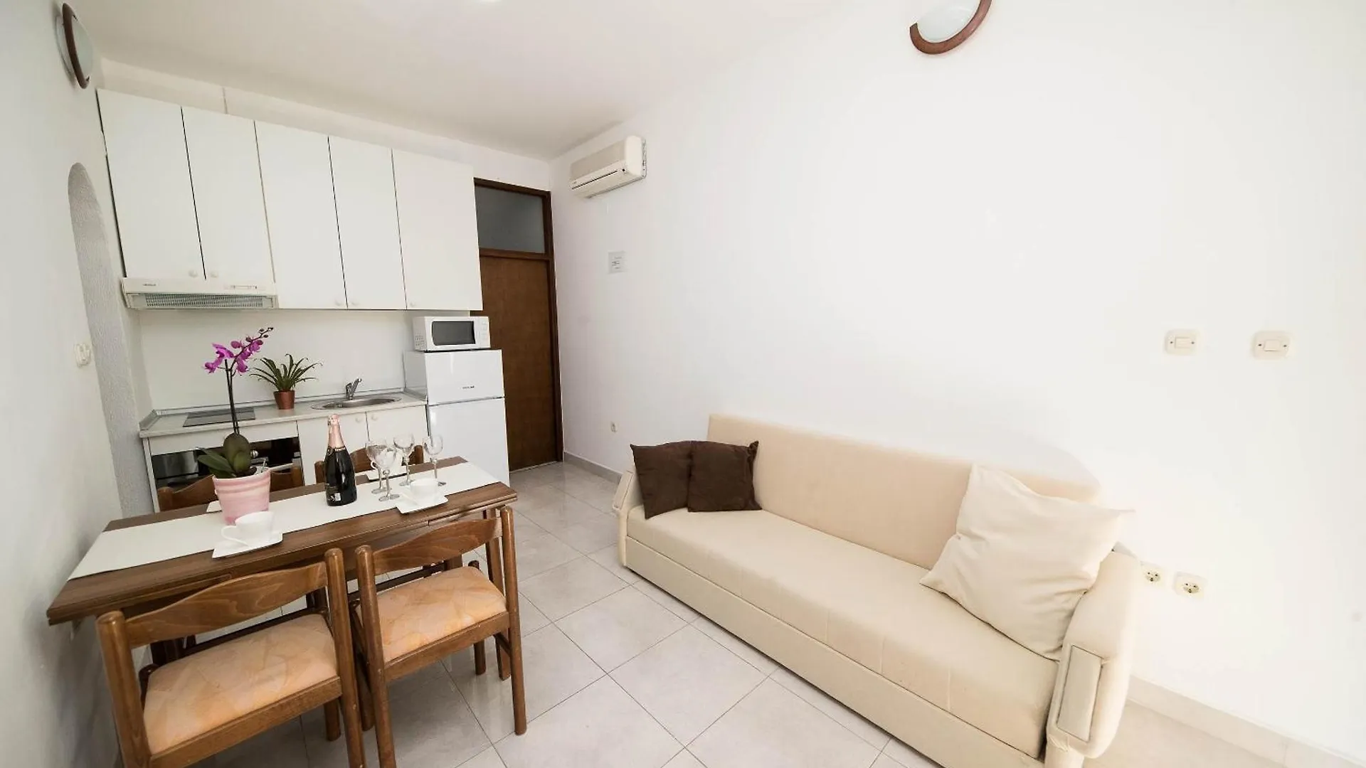 Apartments With A Swimming Pool Crikvenica - 12116